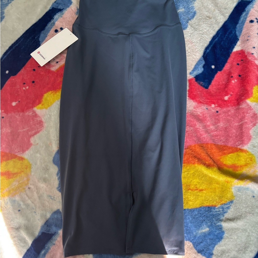 lululemon athletica nulu slim fit HR Skirt